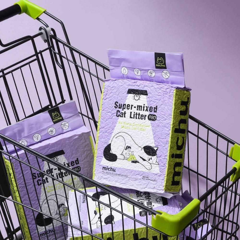 Multiple 2.5kg bags of Michu Super-Mixed Tofu Cat Litter Pro Gen2 sitting inside a shopping cart, representing the perfect bulk buy for multi-cat households needing premium odor control.
