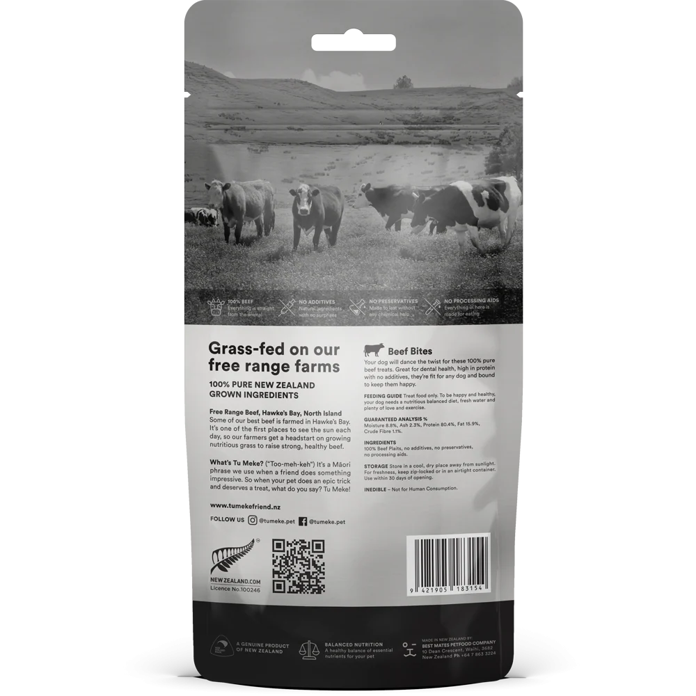 Back of the TU MEKE FRIEND Beef Bites pouch, detailing the grass-fed New Zealand sourcing, single-ingredient beef plaits, and guaranteed analysis with massive 80.4% protein content.