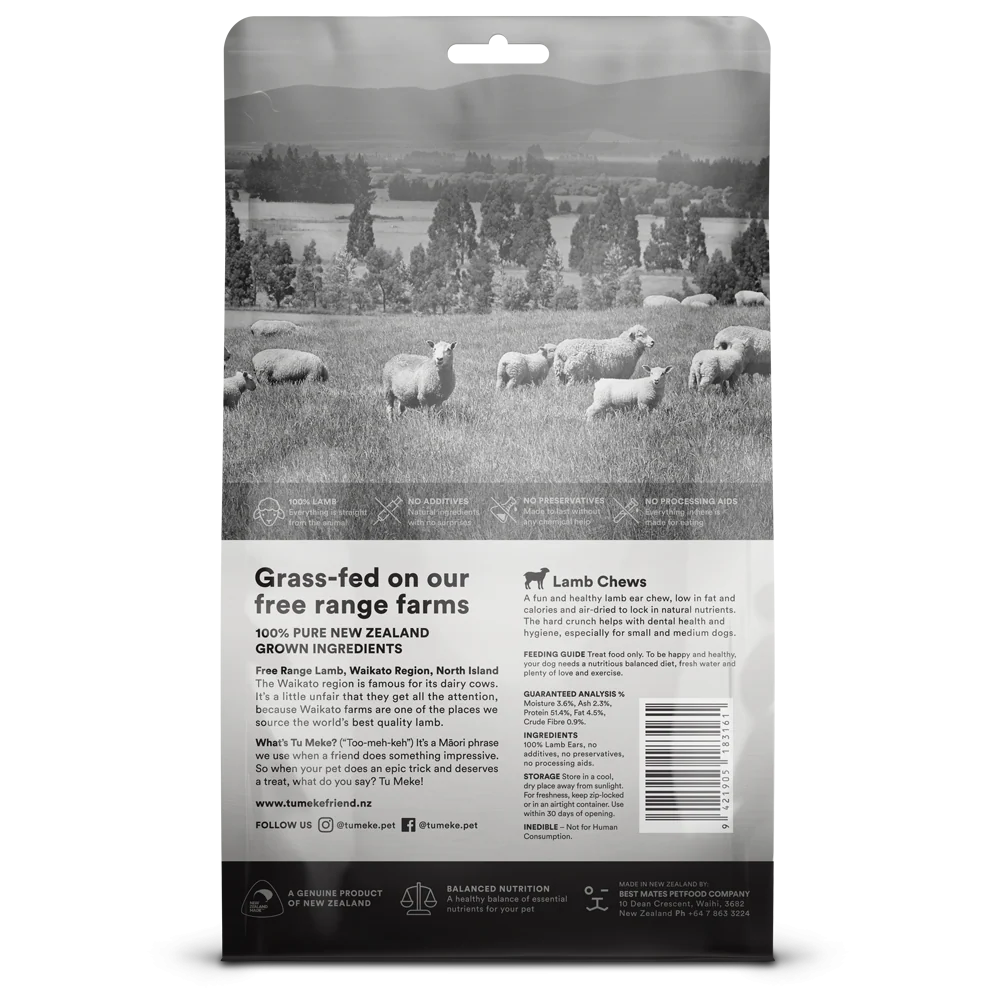 Back of the TU MEKE FRIEND Lamb Chews pouch, detailing the free-range sheep sourcing from the Waikato Region of New Zealand, single-ingredient purity, and guaranteed nutritional analysis.