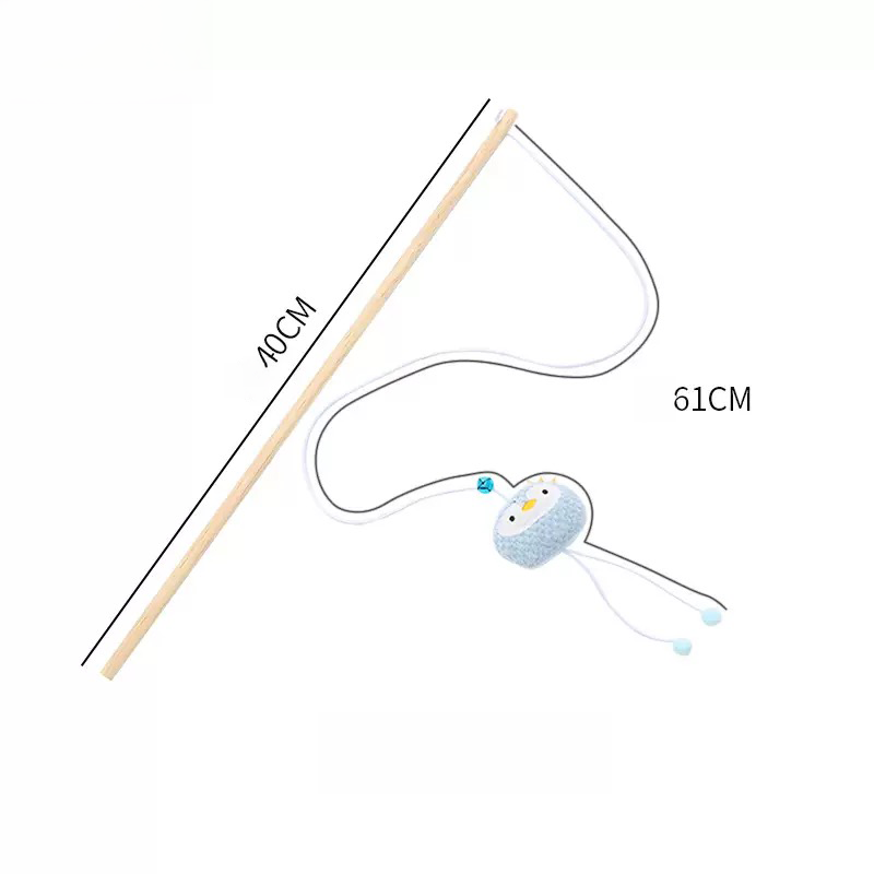 Measurement guide for the blue penguin cat teaser wand, displaying a 40cm long natural wood handle connected to a 61cm bouncy string to encourage leaping and pouncing.
