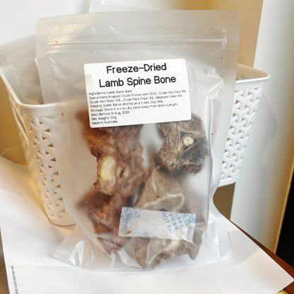 Single 100g pouch of Freeze-Dried Lamb Spine Bone, a calcium-rich natural chew made in Australia with 50% crude protein.