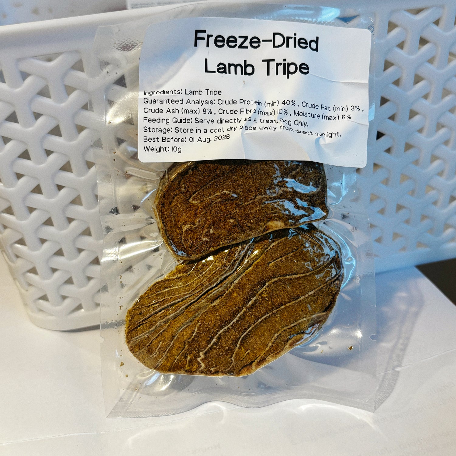 Single 10g sample pack of Freeze-Dried Lamb Tripe, an earthy-scented superfood topper for picky eaters.
