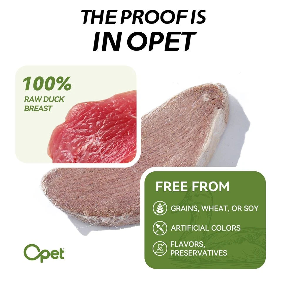 Comparison of raw duck breast and the finished OPET freeze-dried duck breast treat