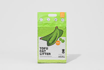 Green package of original tofu cat litter with branding on a white background