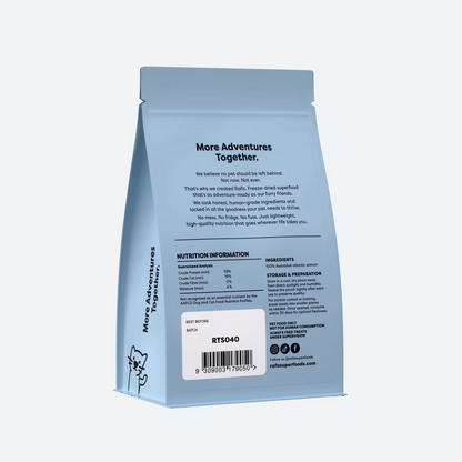 Back packaging of Rafa Raw Freeze-Dried Tasmanian Salmon Fillet (60g). Displays 100% Australian Atlantic salmon ingredient and a guaranteed analysis of 59% protein and 19% healthy fats.