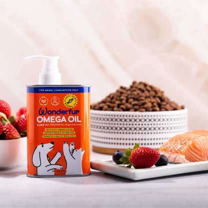 Wonderfur Omega Oil 250ml displayed with salmon and dry pet food