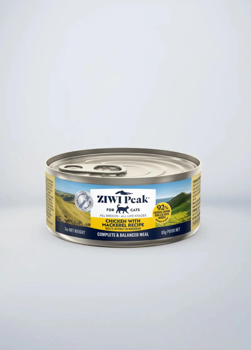 Front view of the 85g ZIWI Peak Chicken with Mackerel wet cat food can, highlighting 92% meat, organs, fish, and New Zealand Green Mussels.
