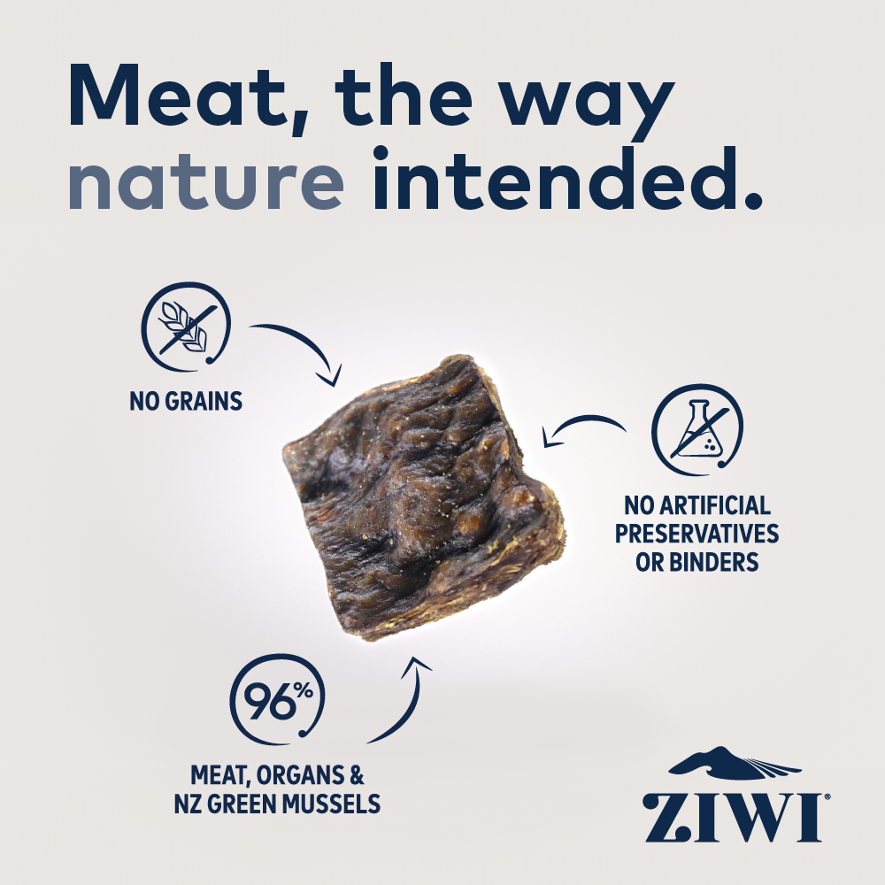 Close-up of ZIWI Peak air-dried cat food showing 96 percent meat seafood organs and green mussels